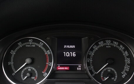 Skoda Rapid I, 2018 год, 1 350 000 рублей, 13 фотография