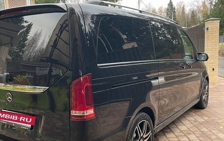 Mercedes-Benz V-Класс, 2023 год, 18 000 000 рублей, 5 фотография