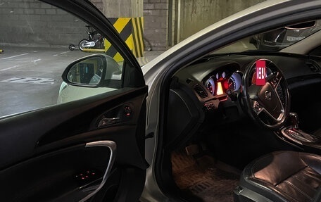 Opel Insignia II рестайлинг, 2010 год, 850 000 рублей, 19 фотография