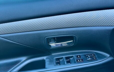 Mitsubishi Outlander III рестайлинг 3, 2013 год, 1 300 000 рублей, 13 фотография