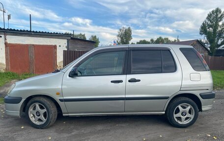 Toyota Raum I, 2001 год, 379 000 рублей, 4 фотография