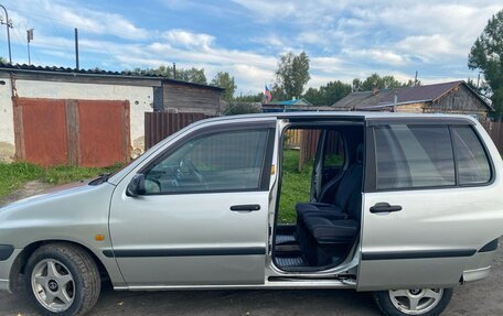 Toyota Raum I, 2001 год, 379 000 рублей, 6 фотография