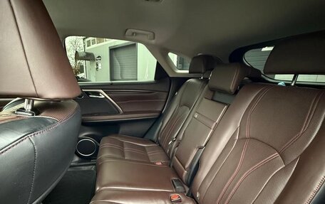 Lexus RX IV рестайлинг, 2017 год, 3 700 000 рублей, 5 фотография