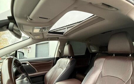 Lexus RX IV рестайлинг, 2017 год, 3 700 000 рублей, 13 фотография