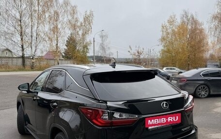 Lexus RX IV рестайлинг, 2017 год, 3 700 000 рублей, 4 фотография