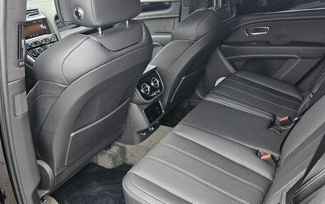 Bentley Bentayga I, 2021 год, 19 980 000 рублей, 10 фотография