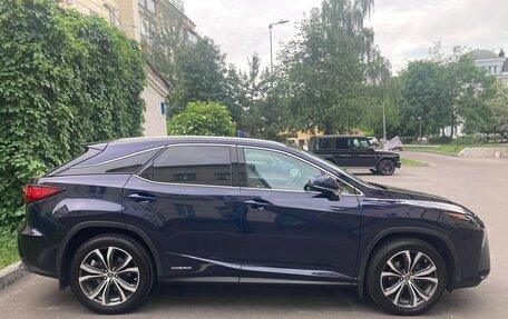 Lexus RX IV рестайлинг, 2018 год, 4 500 000 рублей, 3 фотография