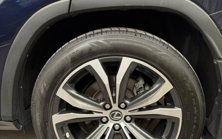 Lexus RX IV рестайлинг, 2018 год, 4 500 000 рублей, 8 фотография