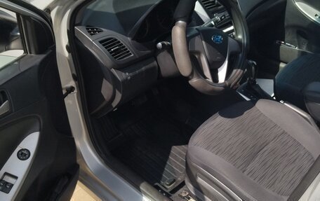 Hyundai Solaris II рестайлинг, 2015 год, 1 100 000 рублей, 4 фотография