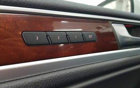 Volkswagen Touareg III, 2013 год, 2 690 000 рублей, 13 фотография