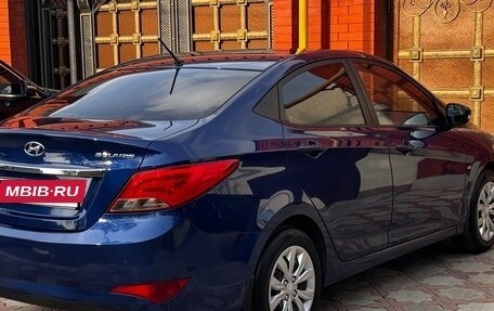 Hyundai Solaris II рестайлинг, 2015 год, 1 150 000 рублей, 4 фотография