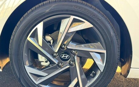 Hyundai Elantra, 2025 год, 2 585 000 рублей, 13 фотография