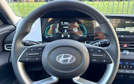 Hyundai Elantra, 2025 год, 2 585 000 рублей, 31 фотография