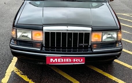 Lincoln Town Car II, 1991 год, 1 499 999 рублей, 2 фотография