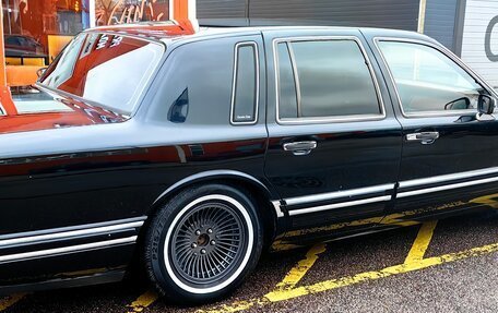 Lincoln Town Car II, 1991 год, 1 499 999 рублей, 5 фотография