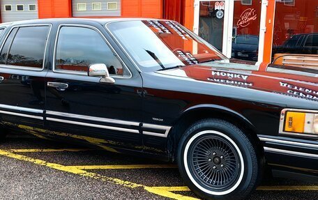 Lincoln Town Car II, 1991 год, 1 499 999 рублей, 4 фотография