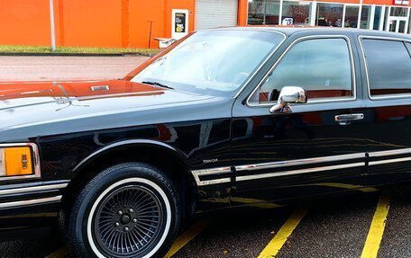Lincoln Town Car II, 1991 год, 1 499 999 рублей, 9 фотография