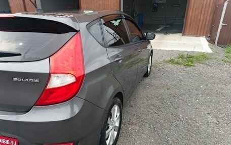 Hyundai Solaris II рестайлинг, 2011 год, 750 000 рублей, 4 фотография