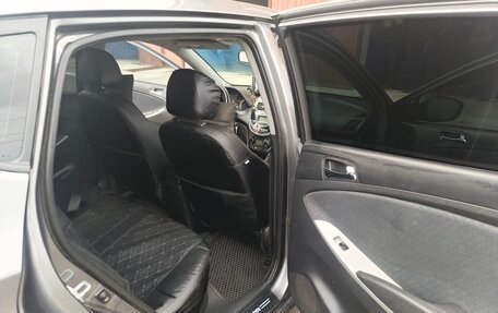 Hyundai Solaris II рестайлинг, 2011 год, 750 000 рублей, 11 фотография