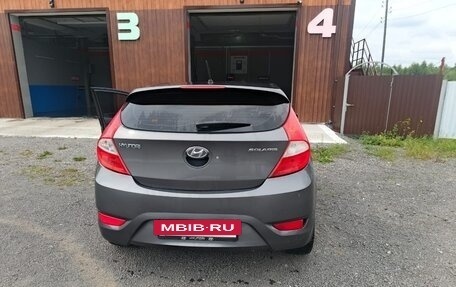 Hyundai Solaris II рестайлинг, 2011 год, 750 000 рублей, 9 фотография