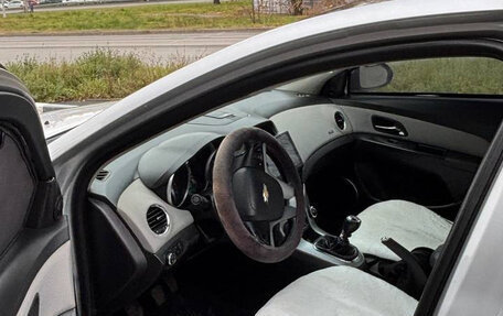 Chevrolet Cruze II, 2011 год, 750 000 рублей, 3 фотография