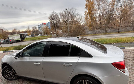 Chevrolet Cruze II, 2011 год, 750 000 рублей, 5 фотография