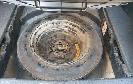 Mitsubishi Outlander III рестайлинг 3, 2005 год, 690 000 рублей, 17 фотография