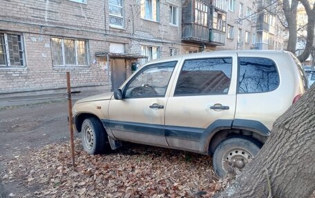 Chevrolet Niva I рестайлинг, 2006 год, 280 000 рублей, 1 фотография