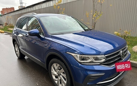Volkswagen Tiguan II, 2021 год, 2 710 000 рублей, 5 фотография