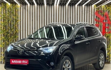 Toyota RAV4, 2017 год, 2 465 000 рублей, 3 фотография
