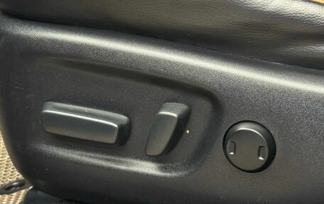 Toyota RAV4, 2017 год, 2 465 000 рублей, 13 фотография