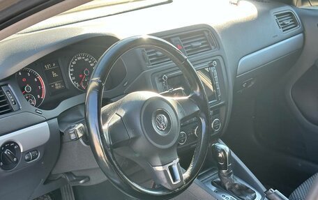 Volkswagen Jetta VI, 2013 год, 945 000 рублей, 8 фотография