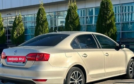 Volkswagen Jetta VI, 2013 год, 945 000 рублей, 6 фотография