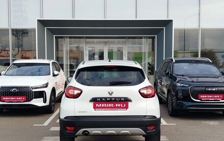 Renault Kaptur I рестайлинг, 2018 год, 1 410 000 рублей, 5 фотография