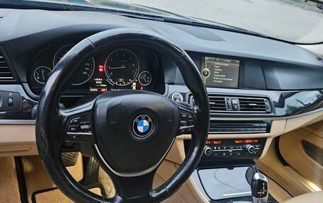 BMW 5 серия, 2011 год, 1 900 000 рублей, 7 фотография