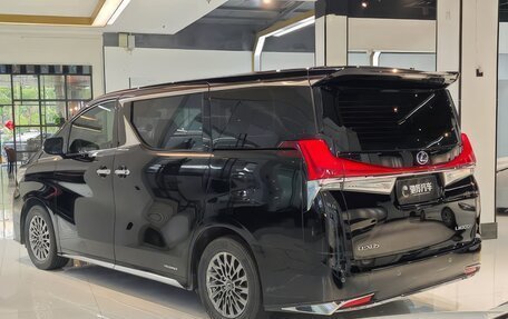 Lexus LM I, 2022 год, 12 500 000 рублей, 6 фотография