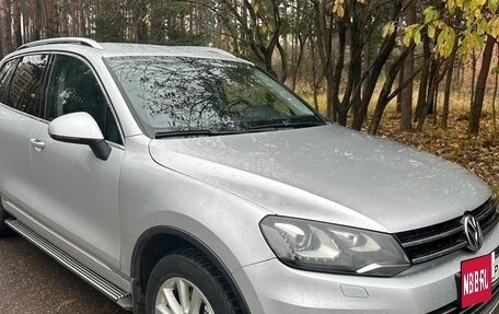 Volkswagen Touareg III, 2012 год, 1 400 000 рублей, 2 фотография