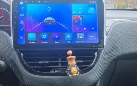 Peugeot 2008 II, 2013 год, 880 000 рублей, 20 фотография