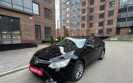 Toyota Camry, 2016 год, 1 980 000 рублей, 3 фотография