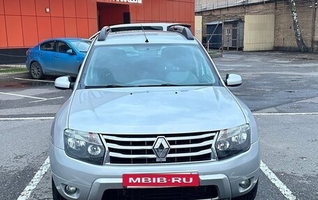 Renault Duster I рестайлинг, 2014 год, 800 000 рублей, 2 фотография