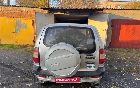 Chevrolet Niva I рестайлинг, 2004 год, 200 000 рублей, 2 фотография