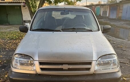 Chevrolet Niva I рестайлинг, 2004 год, 200 000 рублей, 4 фотография