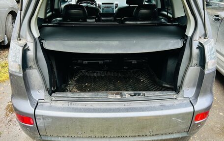 Mitsubishi Outlander III рестайлинг 3, 2008 год, 900 000 рублей, 15 фотография