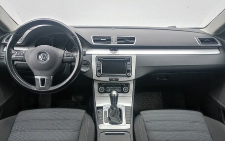 Volkswagen Passat CC I рестайлинг, 2011 год, 1 010 000 рублей, 12 фотография