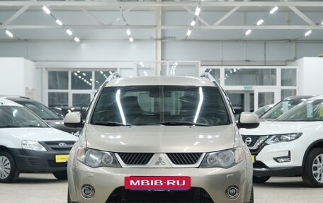Mitsubishi Outlander III рестайлинг 3, 2008 год, 1 099 000 рублей, 2 фотография