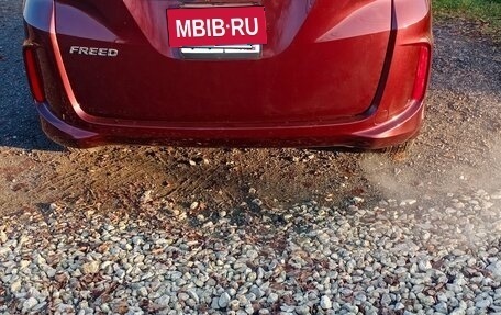 Honda Freed II, 2017 год, 1 650 000 рублей, 10 фотография