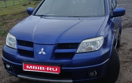 Mitsubishi Outlander III рестайлинг 3, 2006 год, 565 000 рублей, 1 фотография