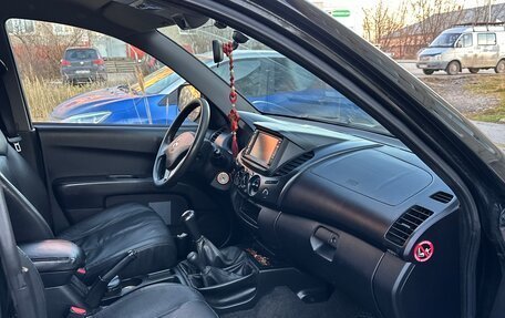 Mitsubishi L200 IV рестайлинг, 2014 год, 1 300 000 рублей, 22 фотография