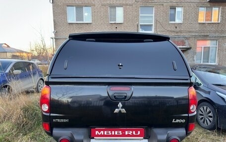 Mitsubishi L200 IV рестайлинг, 2014 год, 1 300 000 рублей, 10 фотография