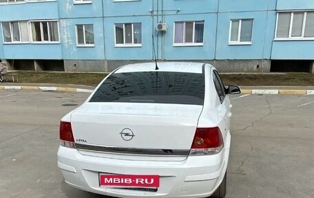 Opel Astra H, 2014 год, 700 000 рублей, 3 фотография